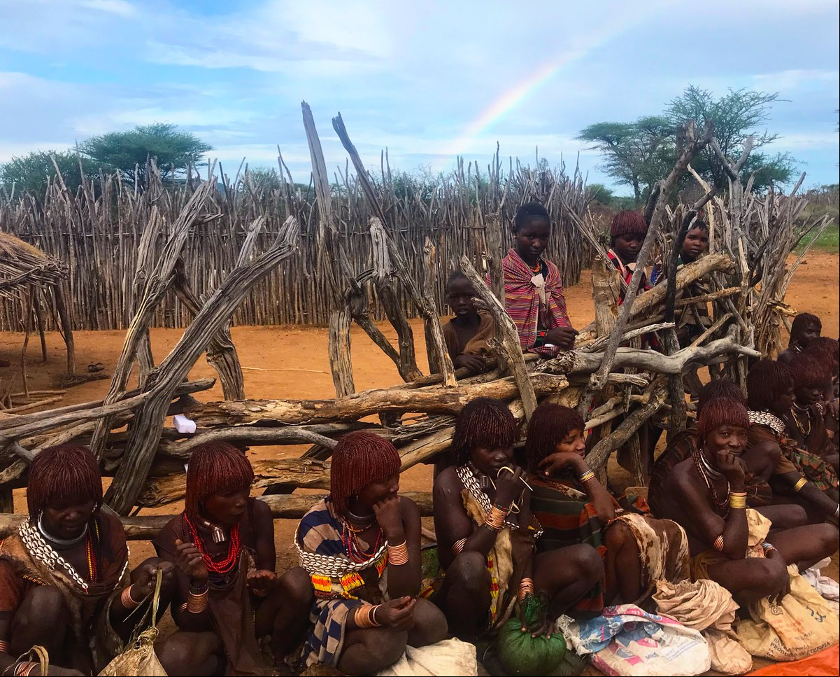 Hamar women gather for meeting.